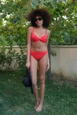 Moda Çizgi Kadın Destekli Fiyonklu Alt Üst Kırmızı Bikini Takım 35008